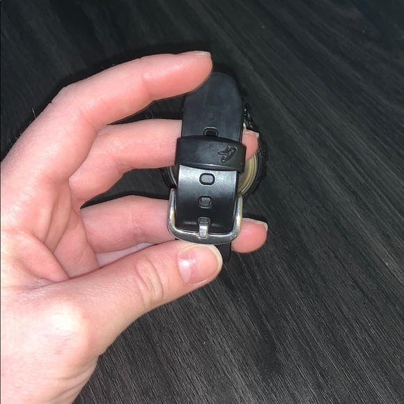 Watch - Picture 4 of 4